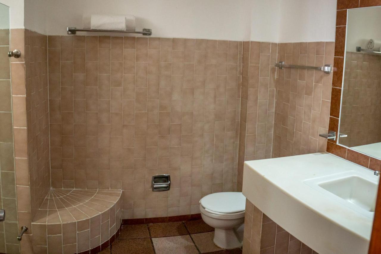 Collection O Hotel Quinta Antigua Lázaro Cárdenas Zewnętrze zdjęcie