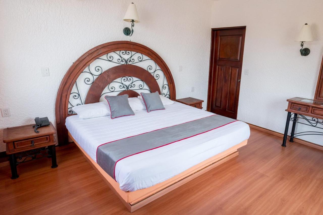 Collection O Hotel Quinta Antigua Lázaro Cárdenas Zewnętrze zdjęcie